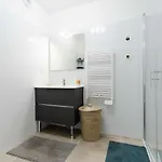 T3 Climatisé Avec Wifi, Balcon Et Parking à 300m De La - - Fr-1-409-255 Appartamento