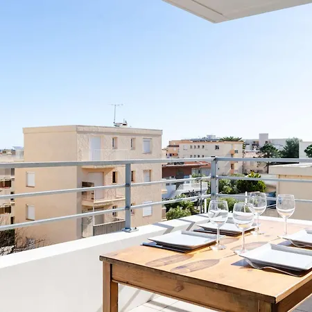 T3 Climatisé Avec Wifi, Balcon Et Parking à 300m De La - - Fr-1-409-255 * Narbona